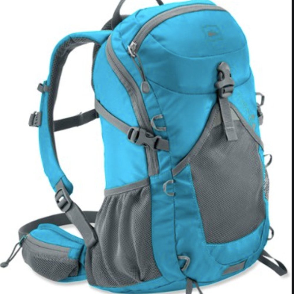 REI Tarn 18 Youth Backpack